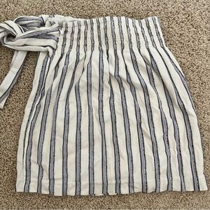 Club Monaco Wrap Skirt Size 0 - Flawed